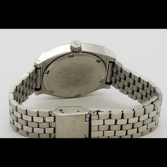 Nixon Happy Unisex Stainless Steel Silver Water Resistant Japan Quartz 161 Watch - Picture 5 of 10